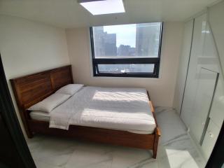 R house near Sinchon station and Ewha Womans Univ station - 0