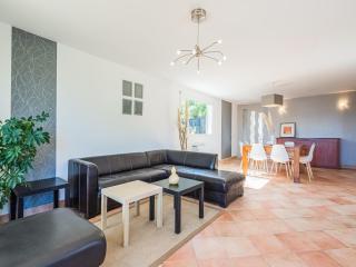 Mesmerising villa in Les Vans with private pool - 1