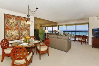 Waikiki Beach Tower #2302 - 3