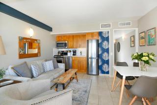 Waikiki Park Heights #1707 - 2