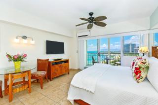 Waikiki Shore #1304 - 9