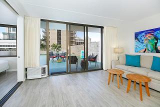 Waikiki Banyan #612-T1 - 5