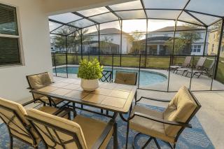 2612 LunaPi Villa 7Bd Private Pool and Family Room - 9