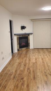 Full house, 3 BDR, 2WR, free Parking , extra beds - 5