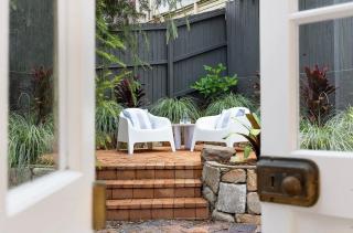 Historic CBD Miner's Cottage - 7