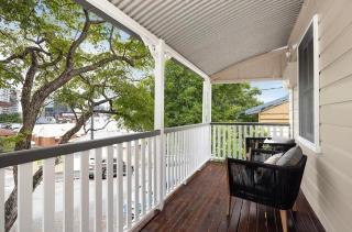 Historic CBD Miner's Cottage - 3