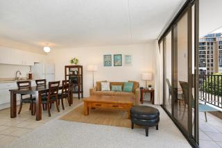 Waikiki Banyan #611-T2 - 8