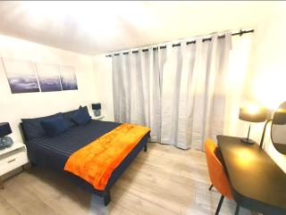 Bright and Spacious 2-Bedroom Apartment in London - Your Home Away from Home - Sydenham - 4