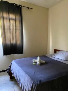 Quarto econômico central - 6