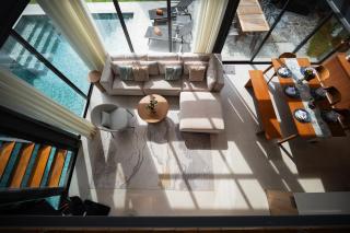 Stylish Mansion for Leisure with Garden & Pool - 8