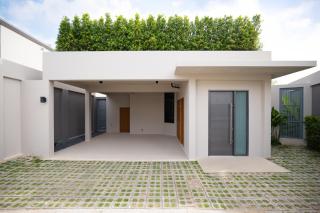 Stylish Mansion for Leisure with Garden & Pool - 5