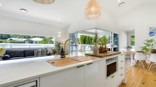 Bangalow Breeze - Lovely Pool - Walk to Centre - 5
