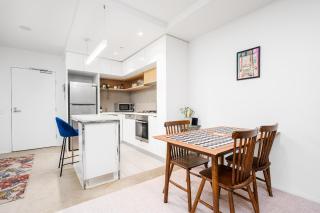 Central Cosy Private Hideaway Close to Tram Shops 3km Melbourne City - 4