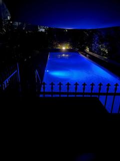 The York Beachfront Holiday Apartments - 1