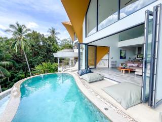 Tropical 2br Infinity Pool & Sea Jungle View - 9