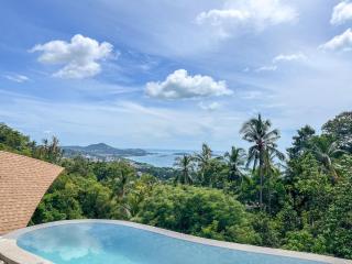 Tropical 2br Infinity Pool & Sea Jungle View - 0