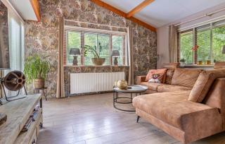 Gorgeous Home In Erm With Wifi - 8