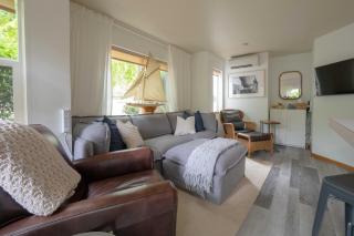 Beach Bungalow 4 - 1