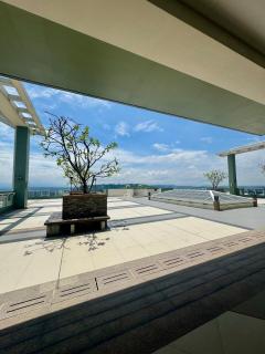 Cozy 2Br Condo Unit with Balcony Views - 2