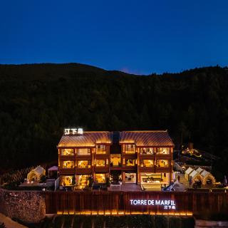 Lugu Lake Tingxia Isle Hotel - 9