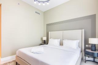 Sea View 2BR Apartment in Beach Vista 2 - 8