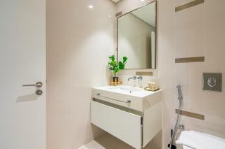 Sea View 2BR Apartment in Beach Vista 2 - 1