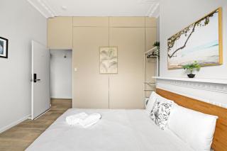 Affordable Double Bedroom - Heart of Belmore with Shared Bathroom - 1