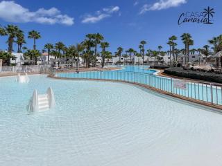 B-Rent Oasis Canary House Deluxe - 2