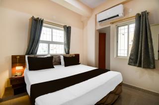 Super Townhouse Kumhrar Archeological Park Formerly Hotel Karuna Palace - 0
