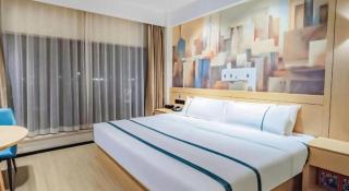 City Comfort Inn Wuhan Yangluo Wanda Plaza - 2