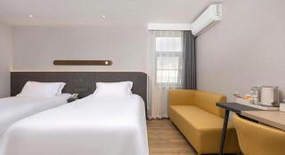 Jinjiang Inn Shenzhen Airport - 1