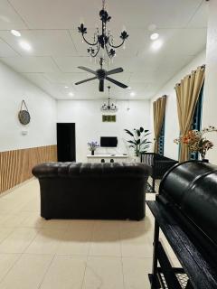 Madam Cottage Homestay - 9