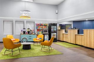 Spark by Hilton Kent Seattle - 2