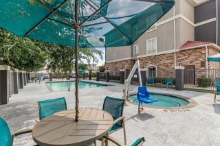 La Quinta by Wyndham Houston Energy Corridor - 4