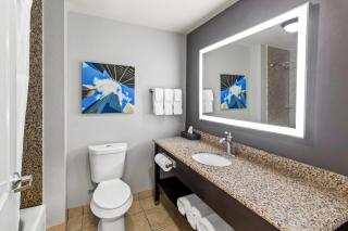 La Quinta by Wyndham Houston Energy Corridor - 1