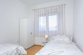 Holiday Home Iris - Marina - 3