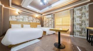 Gwangju Sejong Hotel - 9