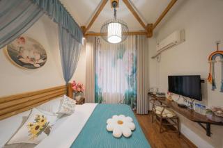 花漫里影音美宿 - 2