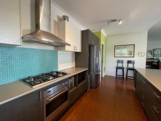 Peaceful, spacious hideaway - 6