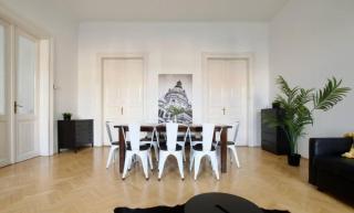 Budget Apartment by Hi5 - King street - for groups - 3