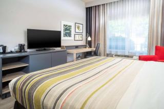Country Inn & Suites by Radisson, Rocky Mount, NC - 2