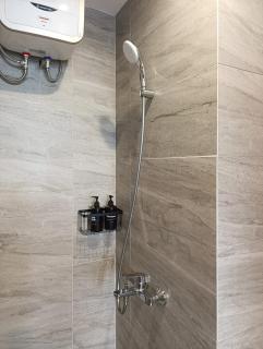 2BR Collins 1535 W Pool & Free Parking - 5