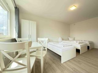 SAD165 Möblierte Monteurwohnung mit Balkon - 8