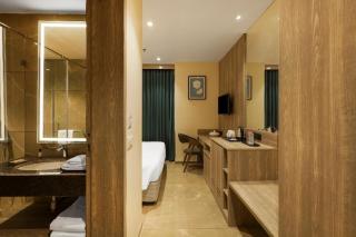 Sunday Hotel Vadodara - 9