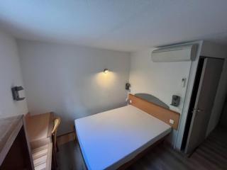 Brit Hotel Essentiel Millau - 9