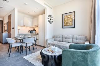 STAY BY LATINEM Luxury 1BR Holiday Home CB1508 Near Burj Khalifa - 8