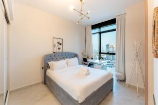 Cosy 2 Bed Apartment in Al Jaddaf - 7