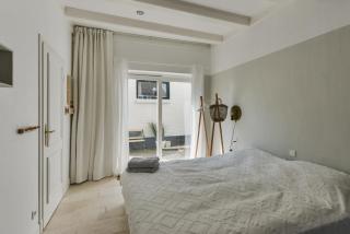 Villa Loft Apartment with Light Garden - 8