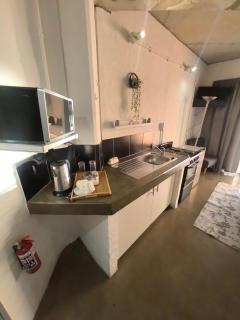 Stylish Modern Apartment in the heart of Maboneng, Free Wifi and Netflix - 5