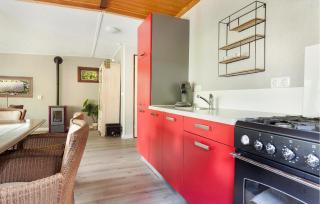 Amazing Home In Erm With Wifi - 3